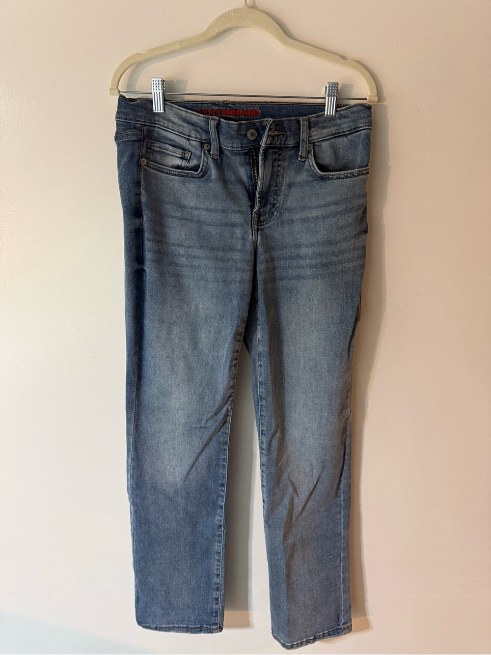 Luck brand Women’s Light Blue Straight-Leg Jeans 8/29